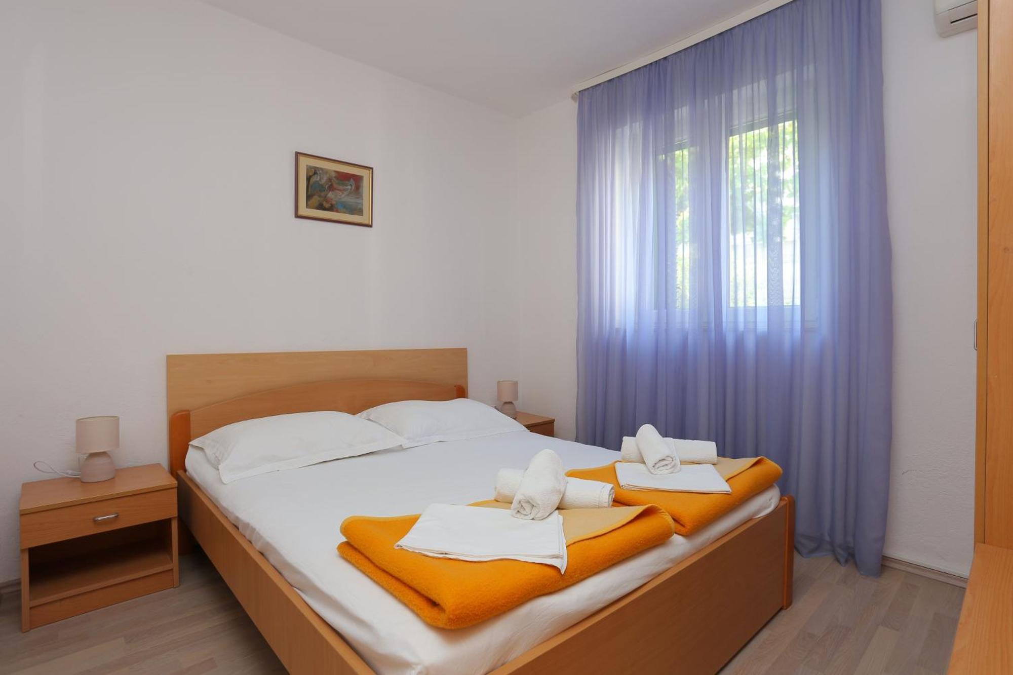 Apartments And Rooms With Parking Space Tucepi, Makarska - 5263 المظهر الخارجي الصورة